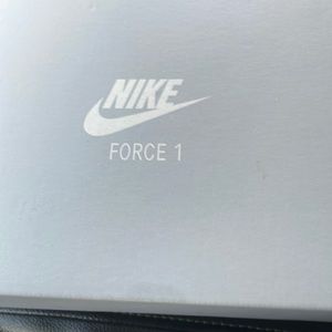 Brand new, never worn, size 8C toddler (unisex) air force 1